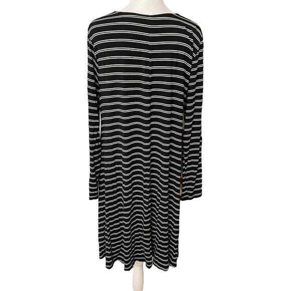 Old Navy Large Swing Dress Knit Long Sleeve Black Striped Rayon Stretch - Picture 7 of 7